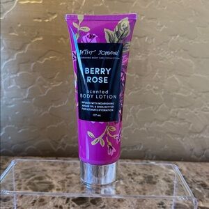 Betsey Johnson Scented Boday Lotion NEW